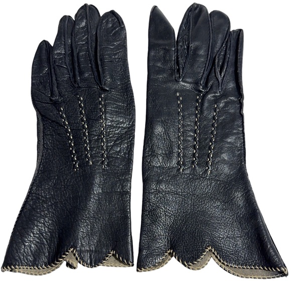 Accessories - Womens Vintage Deerskin Gloves Scalloped Edge Size 6.5 Unlined Valentines Gift